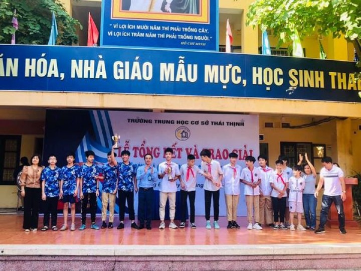 Lễ tổng kết và trao giải bóng đá chào mừng ngày Nhà giáo Việt Nam 20/11