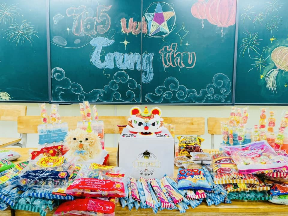 7A5 đón Trung thu ngập tràn niềm vui và sáng tạo...