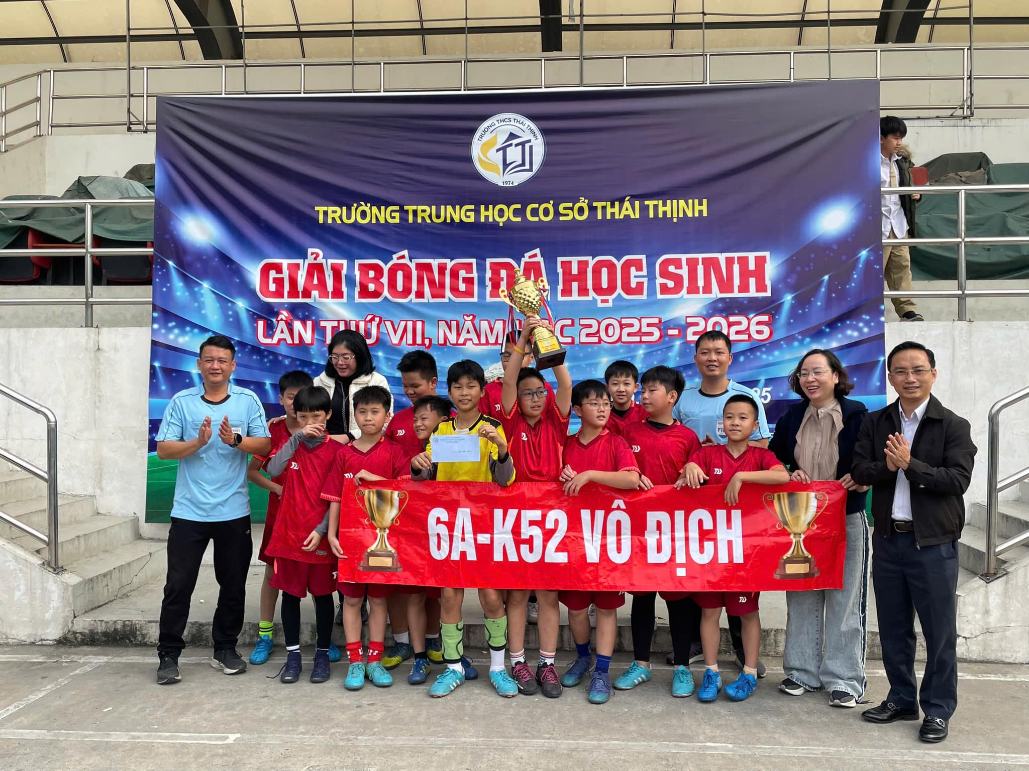 CHUNG KẾT GIẢI BÓNG ĐÁ NAM – THCS THÁI THỊNH