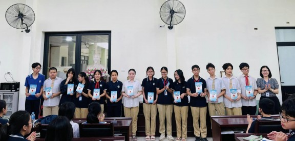 Cùng chúc cho 105 thí sinh dự thi kỳ thi Olympic tài năng trẻ khối 7, 8 cấp Quận của trường THCS Thái Thịnh đạt kết quả cao nhất trong kỳ thi ngày mai các bạn nhé!!!