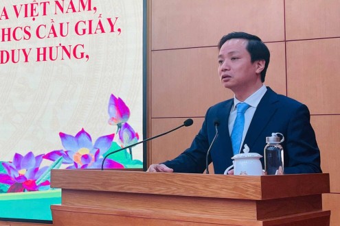 [Lãnh đạo tỉnh Cao Bằng gặp mặt đoàn giảng viên, học sinh các trường THCS Hà Nội về nguồn tại Cao Bằng]
