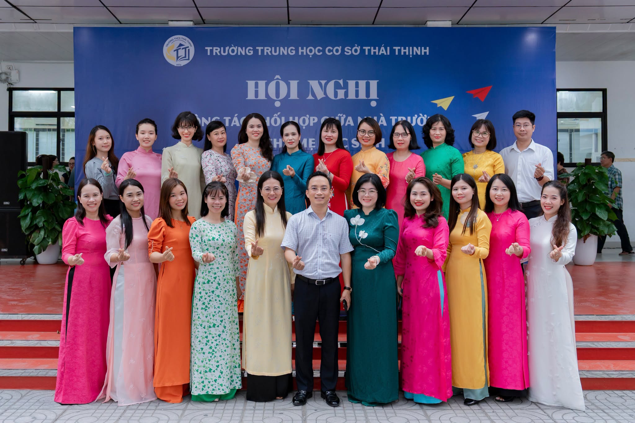 KẾT NỐI GIA ĐÌNH – ĐỒNG HÀNH CÙNG NHÀ TRƯỜNG